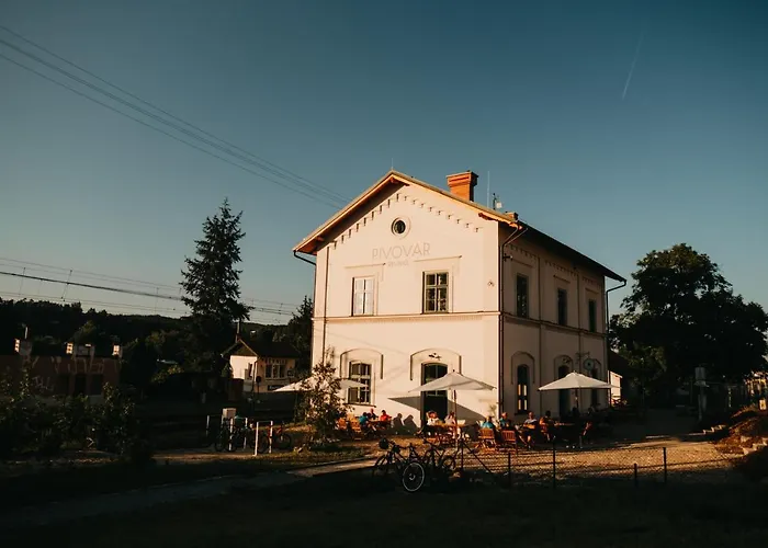 فندق Pivovar Řevnice